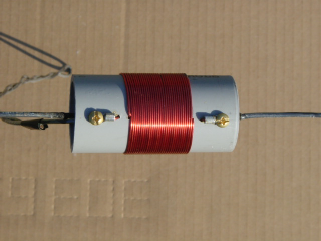 20 - 40 Meter Short Coil Loaded Dipole Antenna